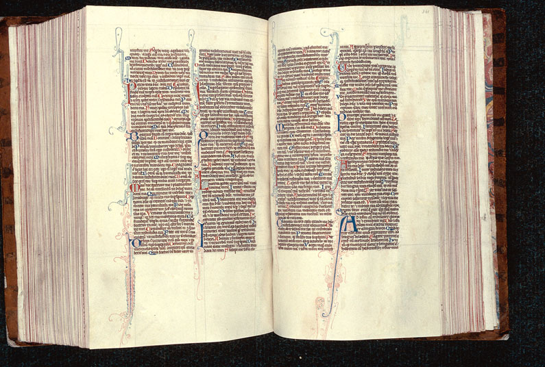 Bible - Initiales filigranées
