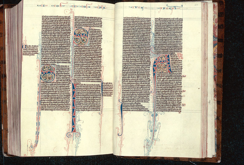 Bible - Initiales filigranées