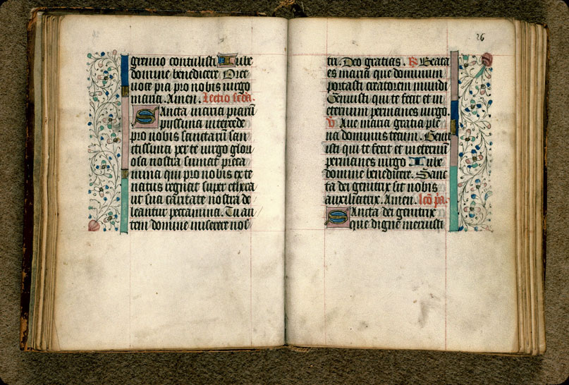 Heures - Pages décorées