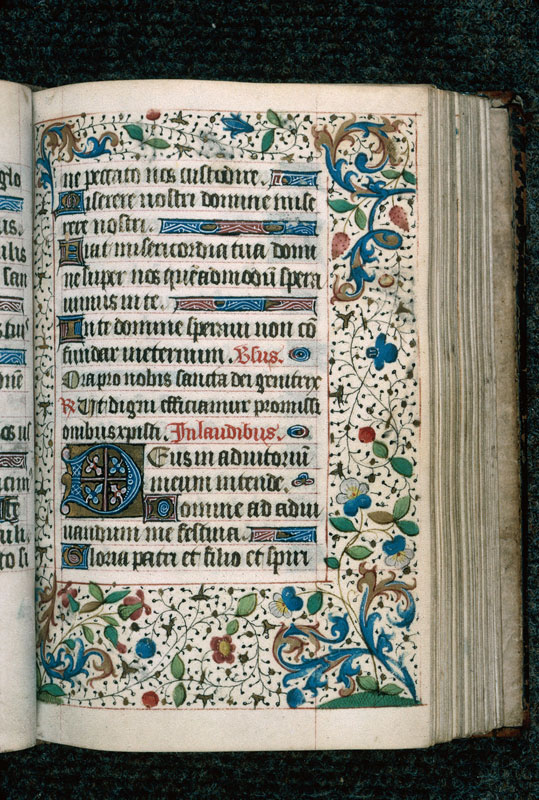 Heures - Page décorée