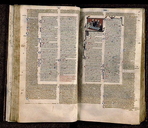 Infortiatum - Hybride anthropomorphe menaçant un hybride zoomorphe_1