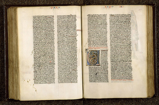 Bible - Lion et hybride zoomorphe_1