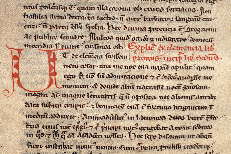 ? - Initiale de couleur ornée