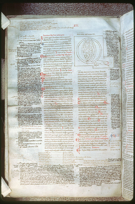 Decretum - Initiale ornée_1