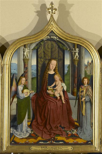 TRIPTYQUE DE LA FAMILLE SEDANO ; DIT AUSSI TRIPTYQUE DE MARIE ; LA VIERGE ET L'ENFANT ENTRE DEUX ANGES MUSICIENS_1