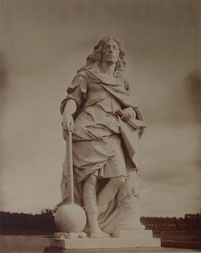 Chantilly : la statue du Grand Condé par Coysevox. 1885. 70_0