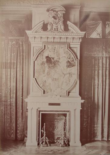Chantilly : cheminée de la Galerie des Cerfs. 1885. 146, A Chalot, 1885