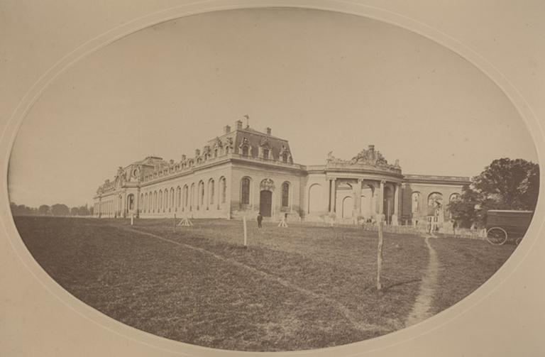 Les Grandes Ecuries et le Manège_0