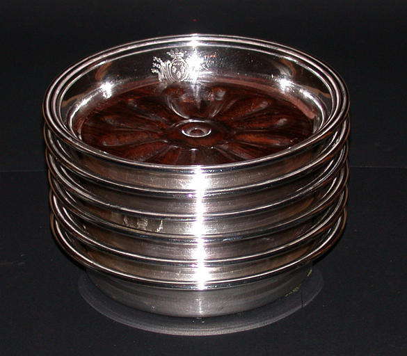 Plateau à bouteilles, ensemble (6)_0