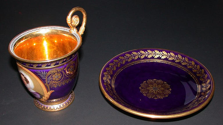 Tasse (à anse, ovoïde), soucoupe_3