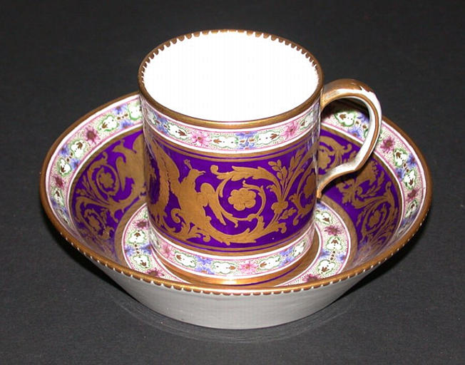Tasse (cylindrique), soucoupe_1