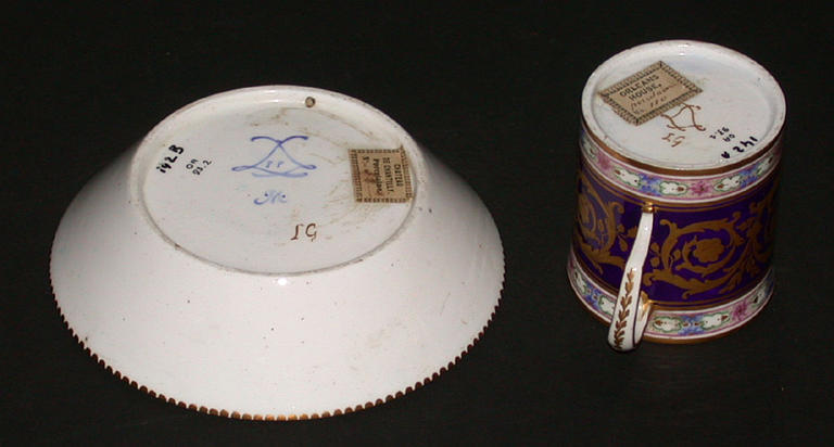 Tasse (cylindrique), soucoupe_2