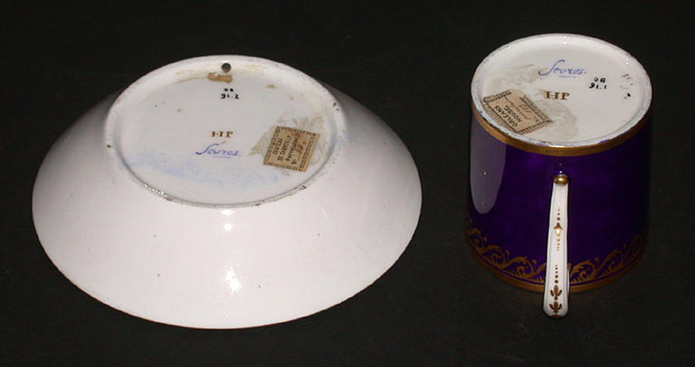 Tasse (cylindrique), soucoupe_2
