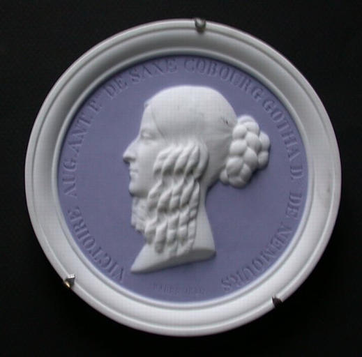 Victoire Aug. Ant., Princesse de Saxe Cobourg Gotha, Duchesse de Nemours (deux exemplaires)_0