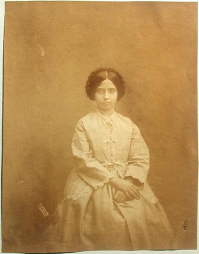 Portrait d'une fillette (reproduction)_0