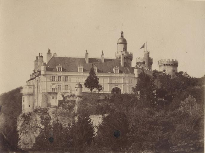 Château de Veauce : façade du levant_0