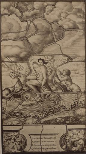 Vitrail de la Galerie de Psyché au château de Chantilly, provenant d'Ecouen : la mouette apprend à Vénus la faute de son fils Cupidon. 23_0
