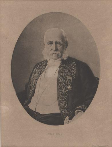 Portrait de Félix-Anatole Gruyer (1825-1909), conservateur de Chantilly, en costume de membre de l'Institut_0