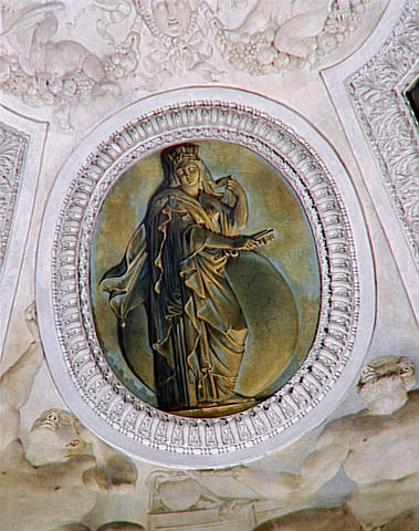 FIGURES D'HOMMES QUI PORTENT QUATRE MEDAILLONS IMITANT LE BRONZE_1