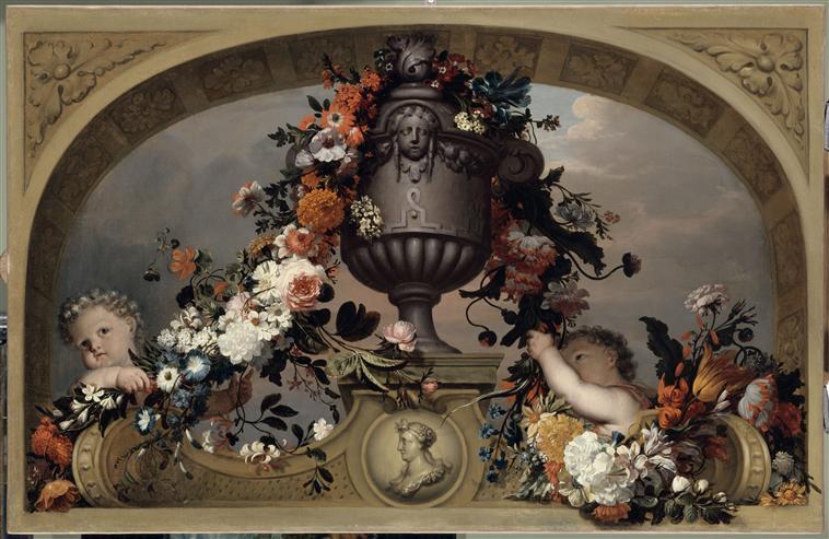 PANNEAU DECORATIF AVEC GUIRLANDE DE FLEURS TOMBANT D'UN VASE ET TENUE PAR DEUX AMOURS_0