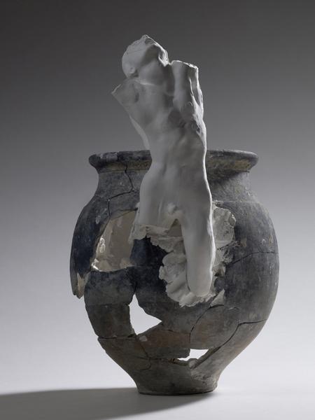 ASSEMBLAGE : DEUX TORSES MASCULINS SERVANT D'ANSES A UN VASE_2
