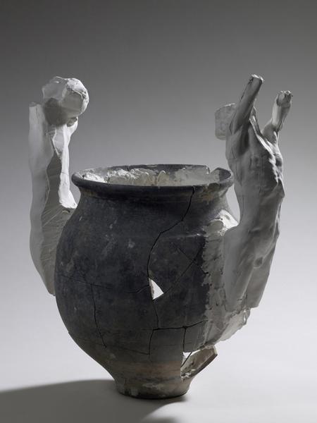 ASSEMBLAGE : DEUX TORSES MASCULINS SERVANT D'ANSES A UN VASE_5