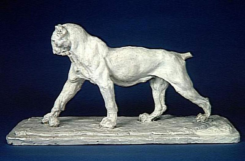 LIONNE A LA BOULE_0