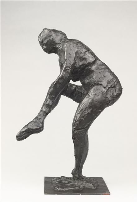 DANSEUSE METTANT SON BAS, DEUXIEME ETUDE_1
