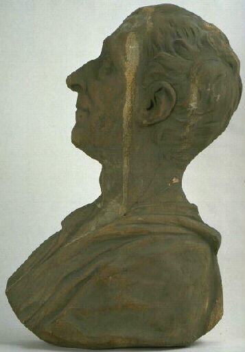 Profil gauche de Montesquieu_0