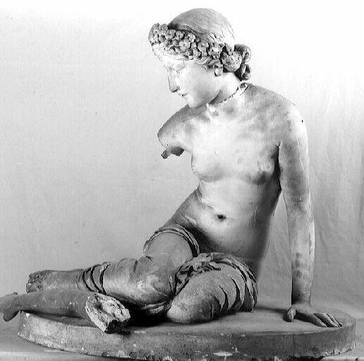 Salmacis ; Jeune fille cueillant des fleurs (autre titre)_0