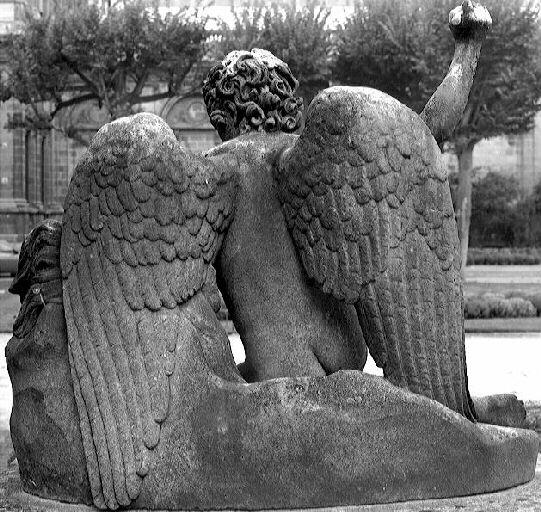 Le génie de la sculpture dégrossissant le masque de Jupiter_1