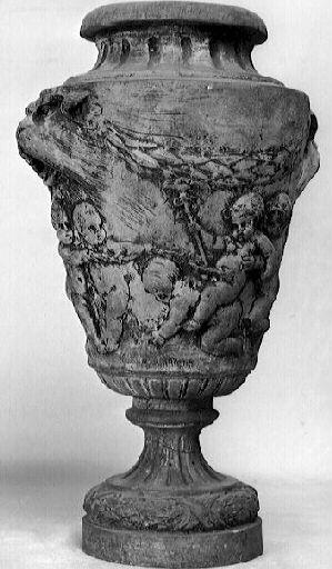 Vase avec décor de scènes d'enfants_1