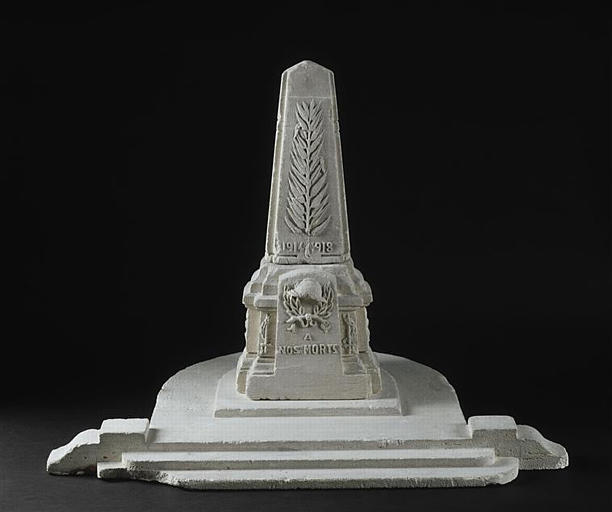 MAQUETTE DU MONUMENT AUX MORTS DE BLERANCOURT_0