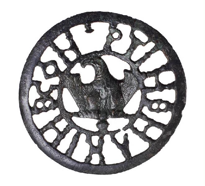 Disque ajouré orné d'un aigle_0