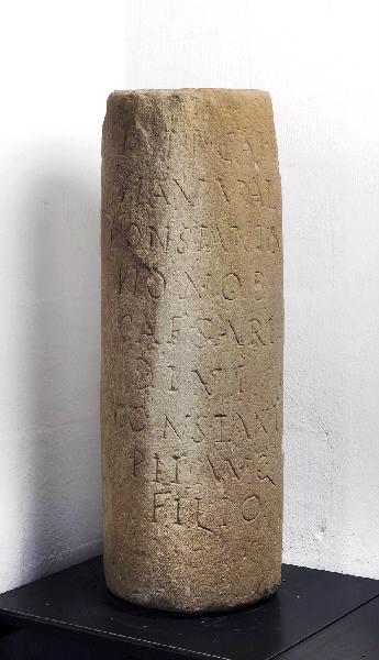borne milliaire (fragment), 1er quart 4e siècle