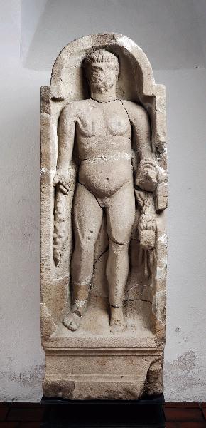 Stèle d'Hercule, 1er quart 4e siècle
