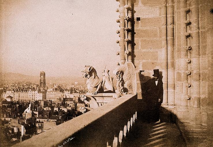 Portrait dit de 'Charles Nègre à Notre-Dame de Paris', Henri Le Secq, 1853 vers