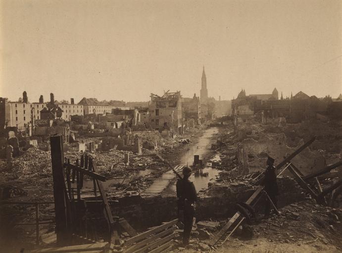Strasbourg, Faubourg-de-Pierre après les bombardement_0