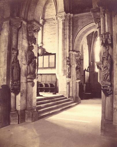 Nurenberg, intérieur d'une église_0