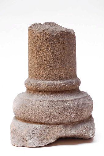 Colonne, base_0