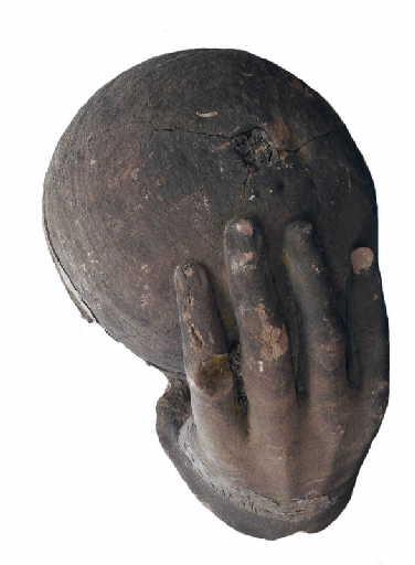 Main tenant l'orbe_0