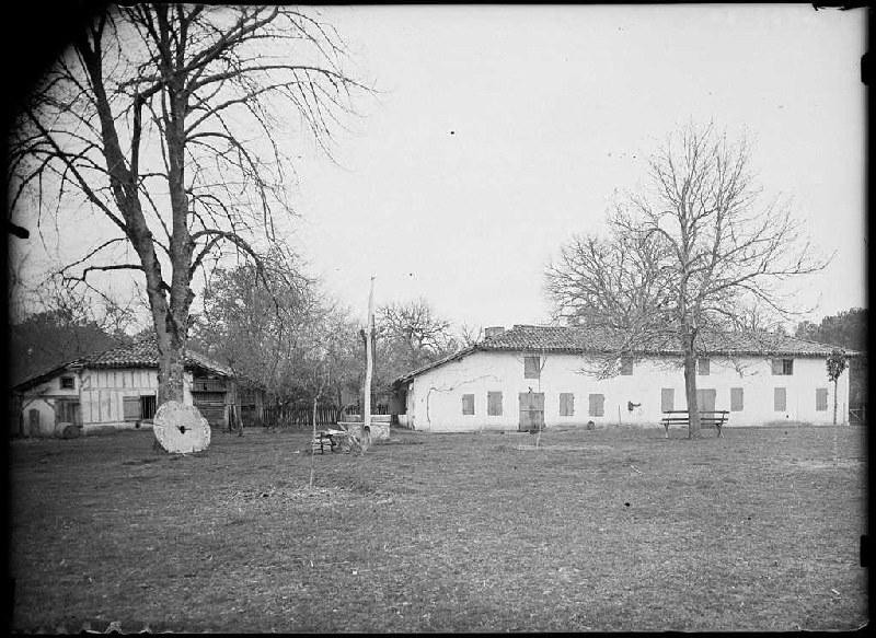 Vieille maison des Bonnat - Les Arroumèts (Sabres) (Titre attribué)_0