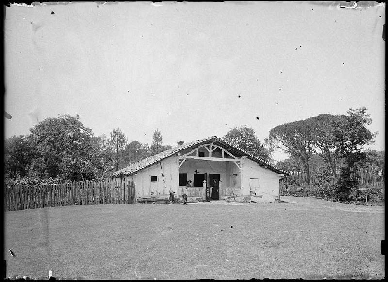 Maison - Not (Sabres) (Titre attribué)_0