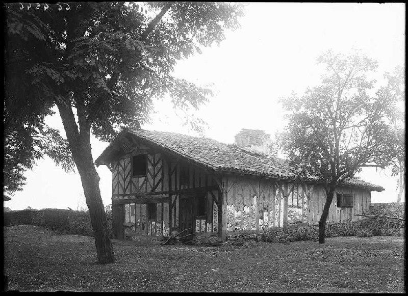 Maison à colombages - Ousse-Suzan (Landes) (Titre attribué)_0