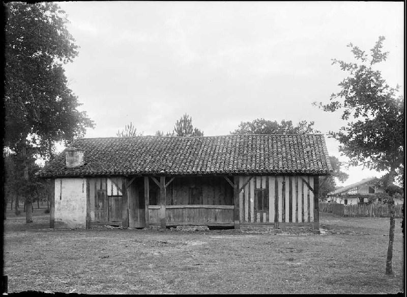 Maison et dépendances - Bourriocs (Landes) (Titre attribué)_0