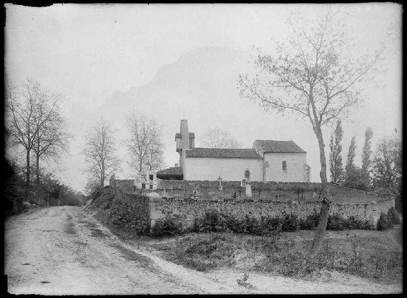 Église et cimetière (Titre attribué)_0