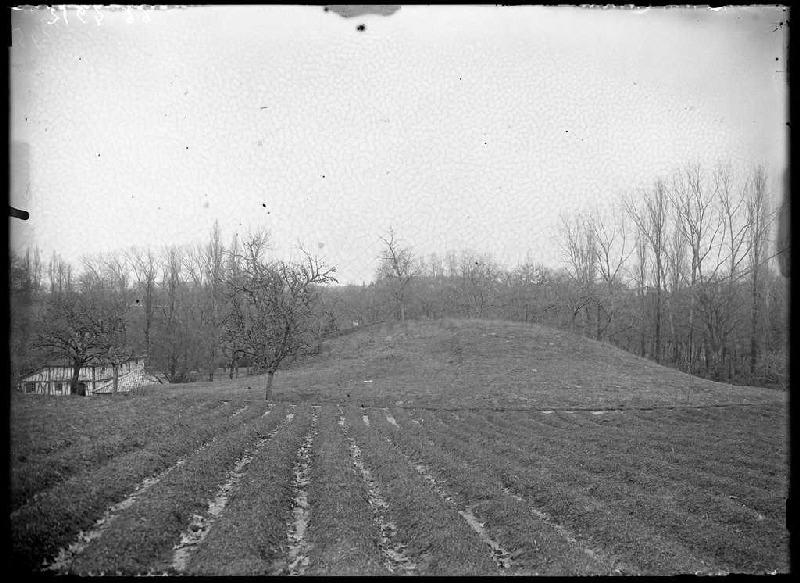 Motte du moulin et église - Arjuzanx (Landes) (Titre attribué)_0