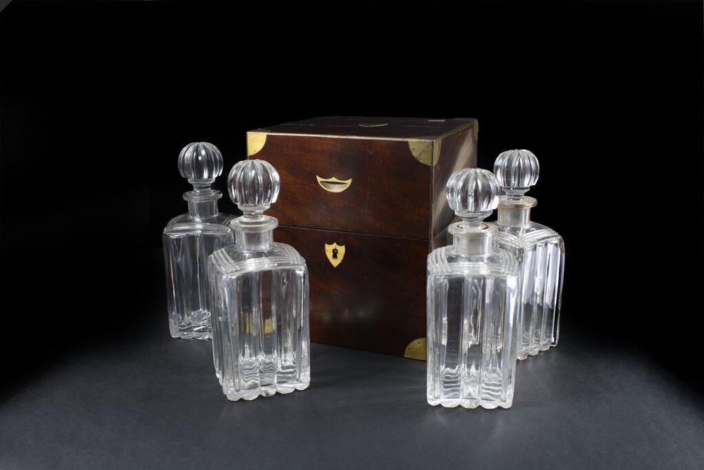 Cave à liqueur_1