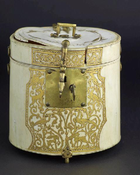 Boîte dite 'Toilette des Duchesses de Bourgogne'_1