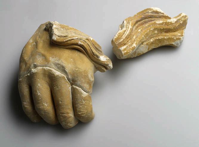 Fragment d'une main avec une mèche de cheveux, Jean de Marville, 4e quart 14e siècle